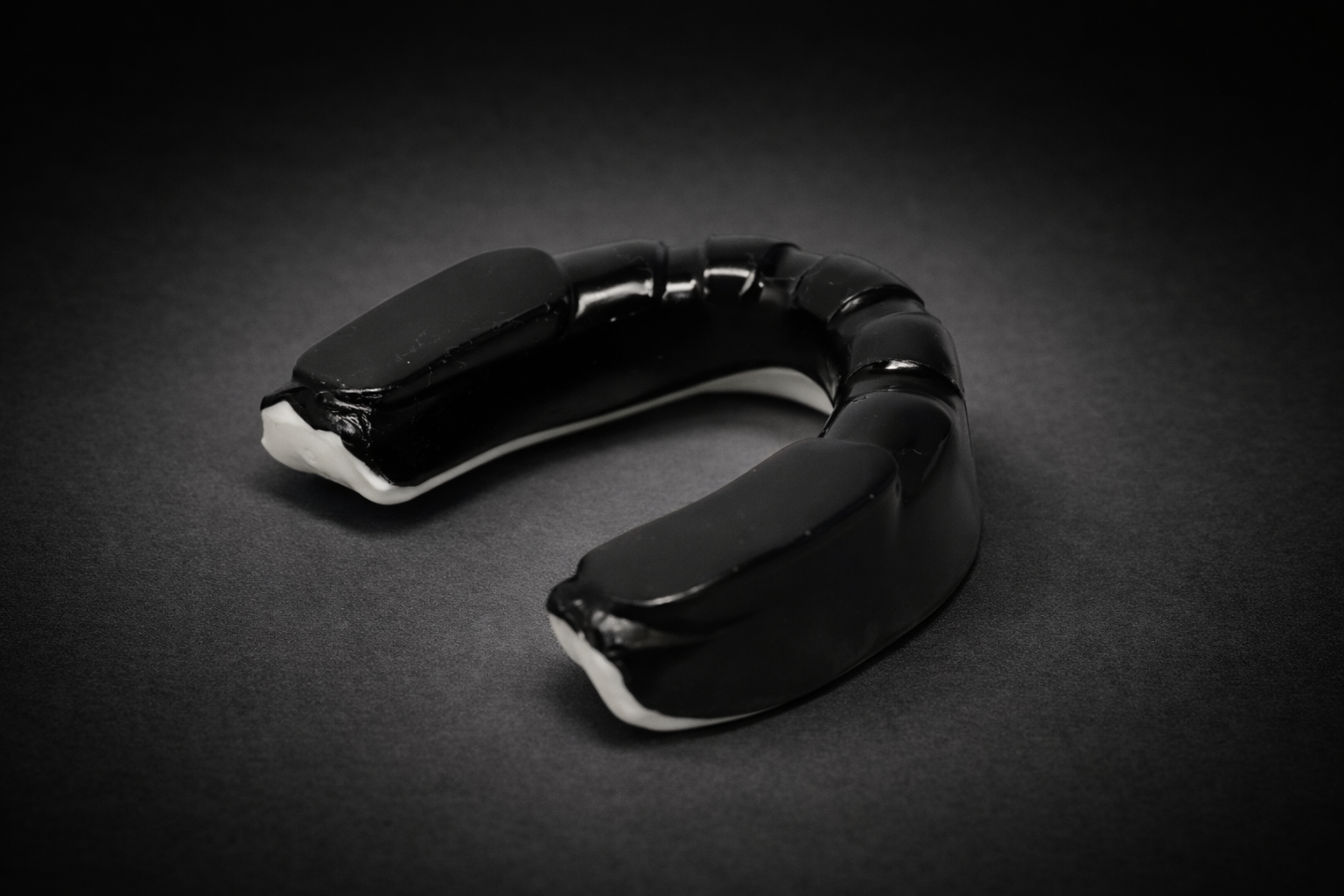 Mouthguard- Branco/Preto