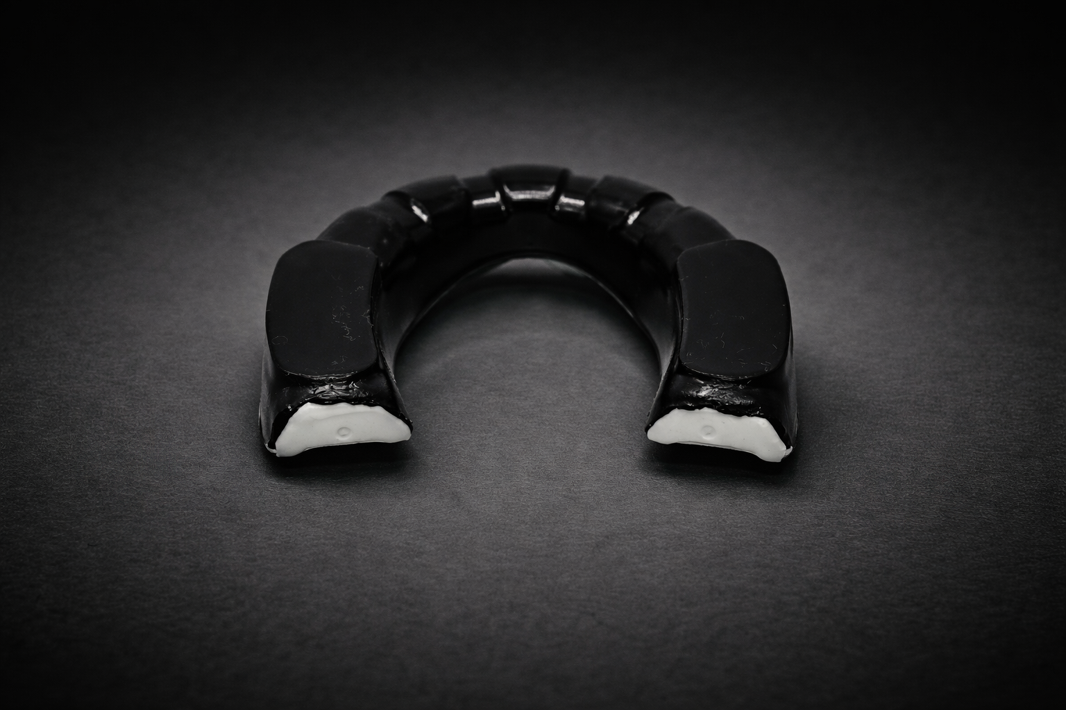 Mouthguard- Branco/Preto