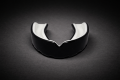 Mouthguard- Branco/Preto